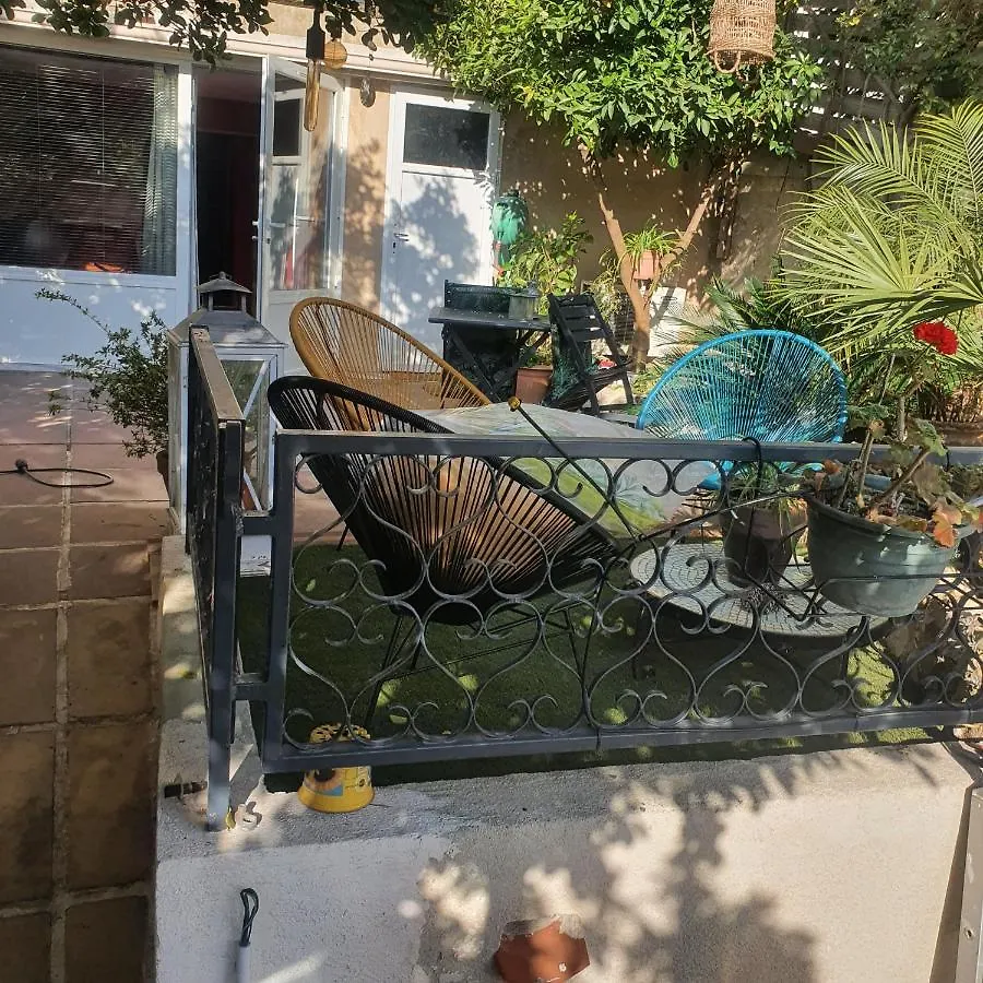 Guest house Andandco Hotel Marseille France